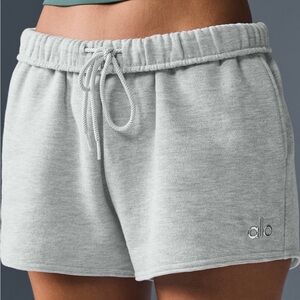 NWOT ALO Yoga Heather Gray Athletic Shorts - small